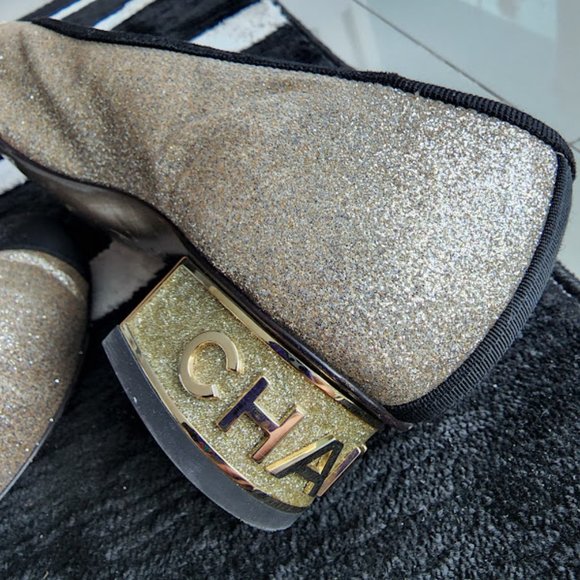 CHANEL Womens Chanel Authentic Glitter Gold CC Shoes Size 37 C - Picture 4 of 11